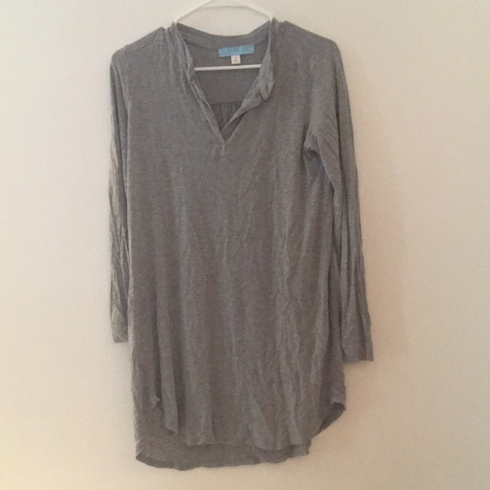 Gray tunic top